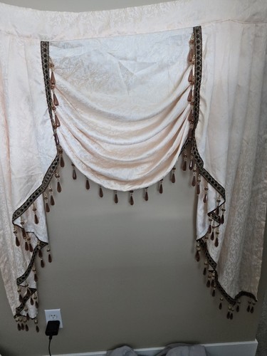 Valance with beads soft - beads,